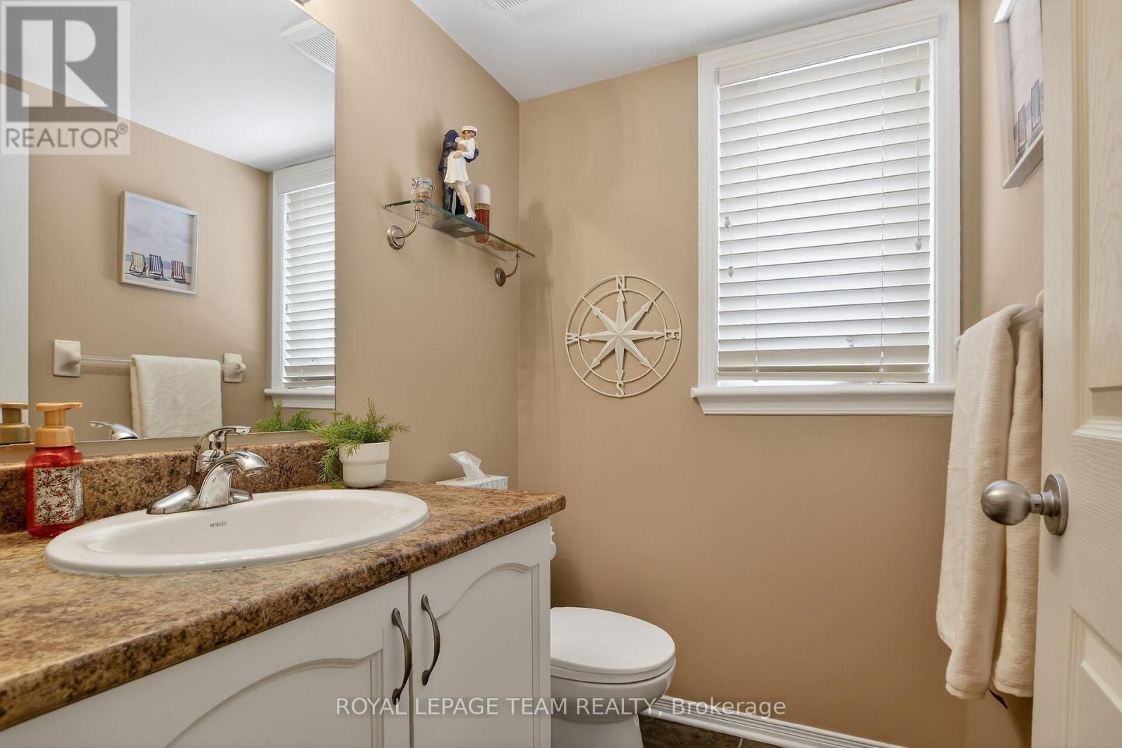 255 DEERCROFT AVENUE Image 20