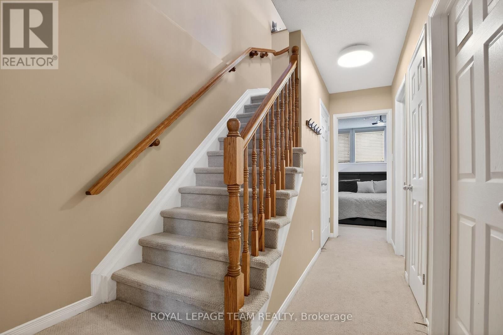 255 DEERCROFT AVENUE Image 22