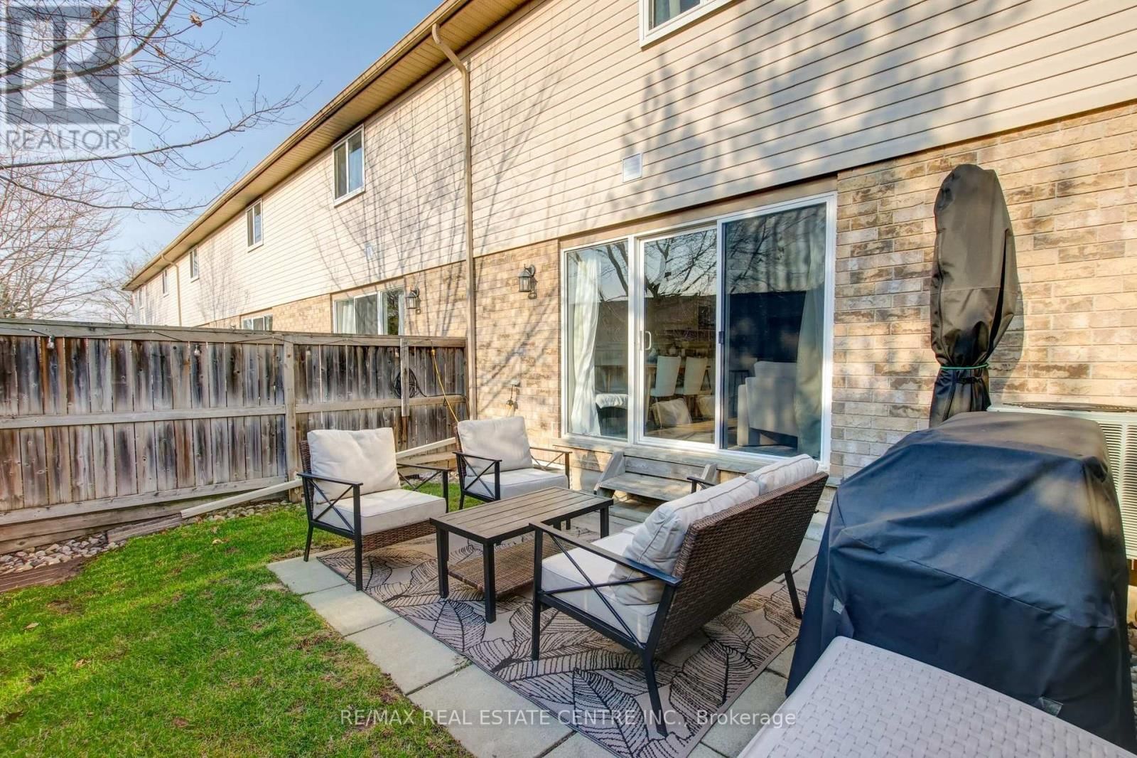 50 - 31 SCHRODER CRESCENT Image 31