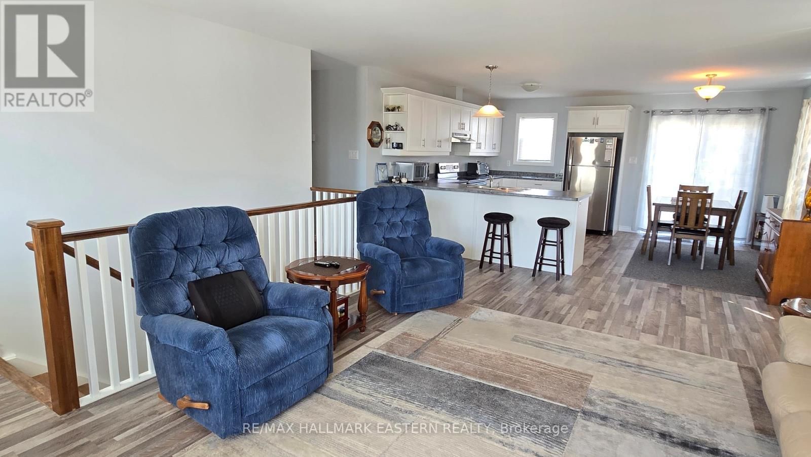 17 MATHISON STREET EAST Image 8