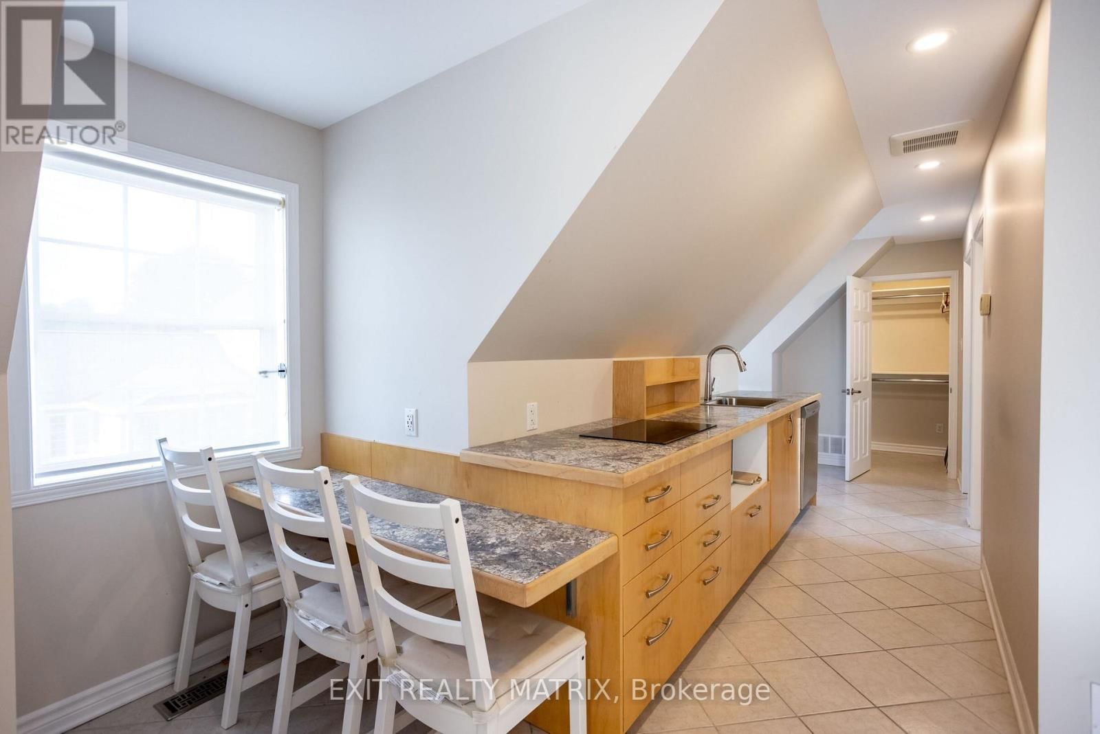 2392 8TH LINE ROAD Image 39