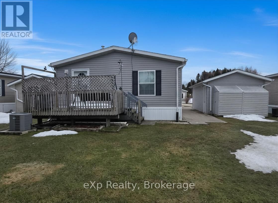 110 ROSEWOOD DRIVE Image 26