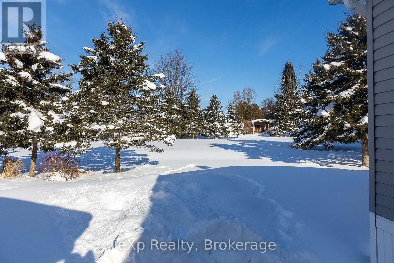 110 ROSEWOOD DRIVE Image 28