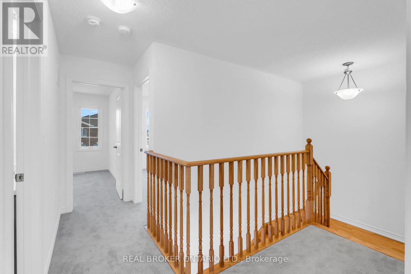 398 VANDUSEN AVENUE Image 24