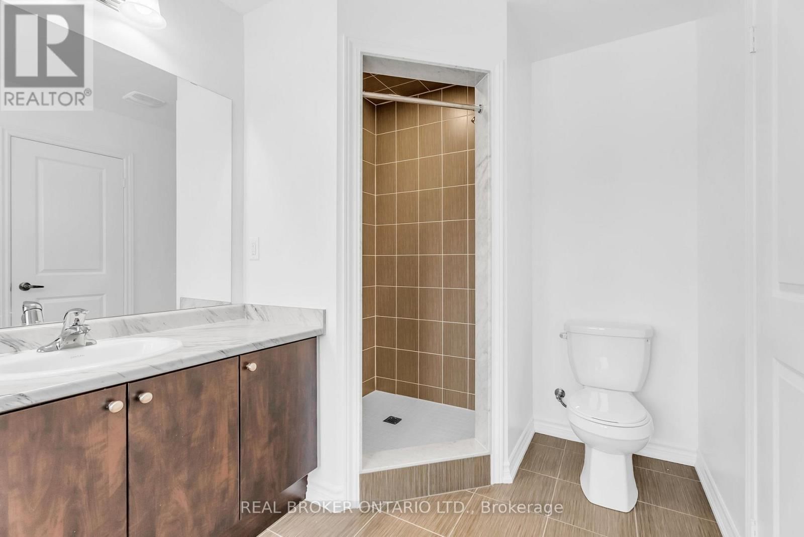 398 VANDUSEN AVENUE Image 30