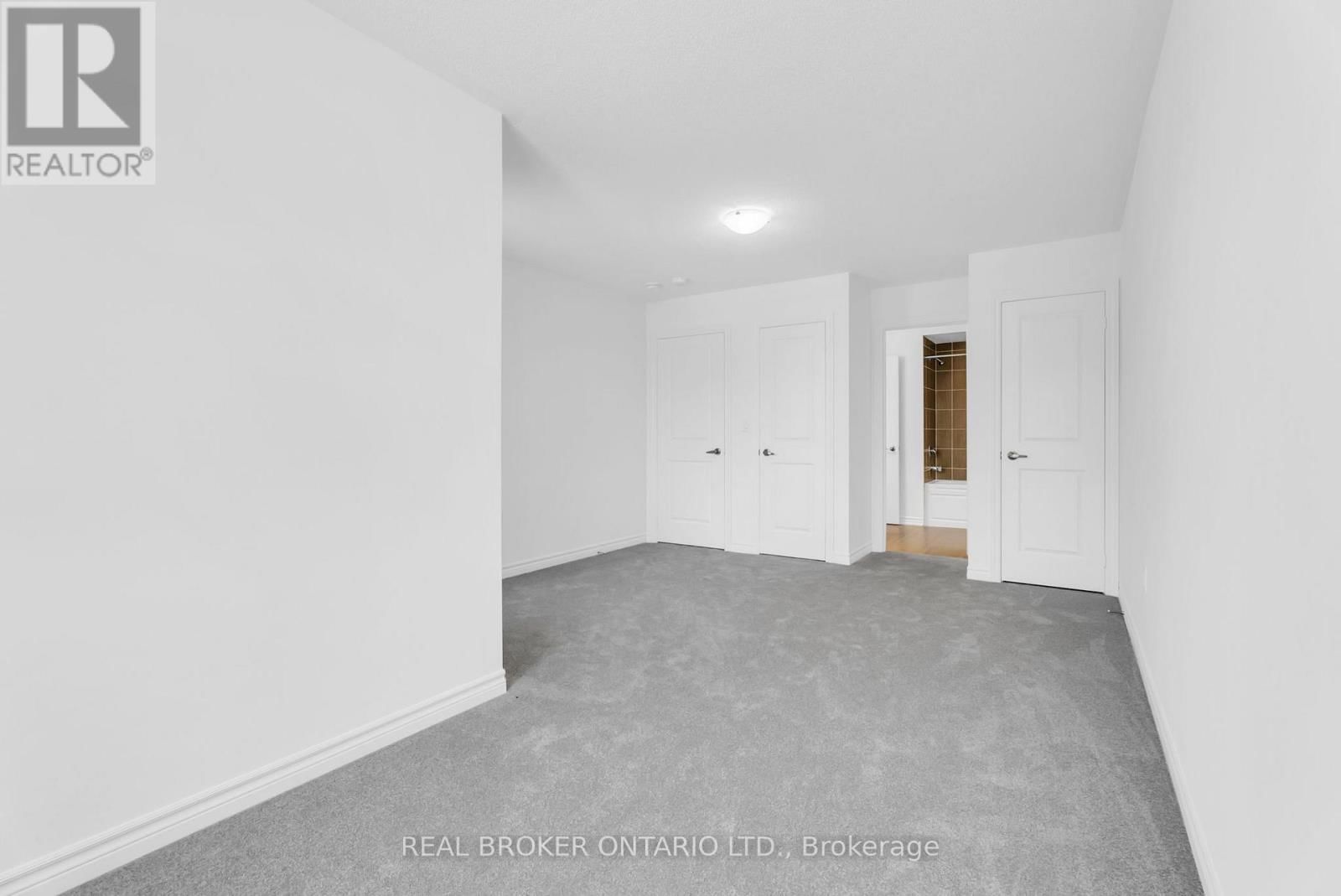 398 VANDUSEN AVENUE Image 35