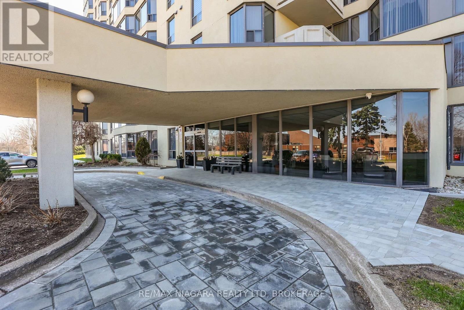 501 - 81 SCOTT STREET Image 3