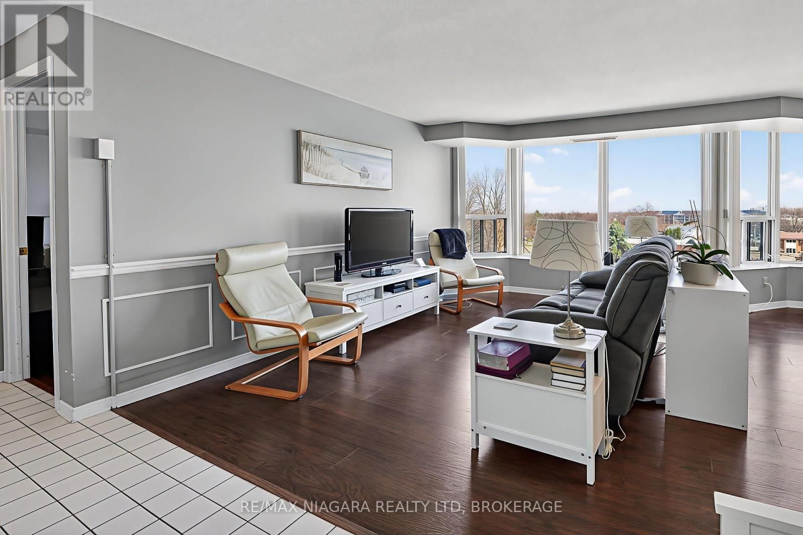 501 - 81 SCOTT STREET Image 5