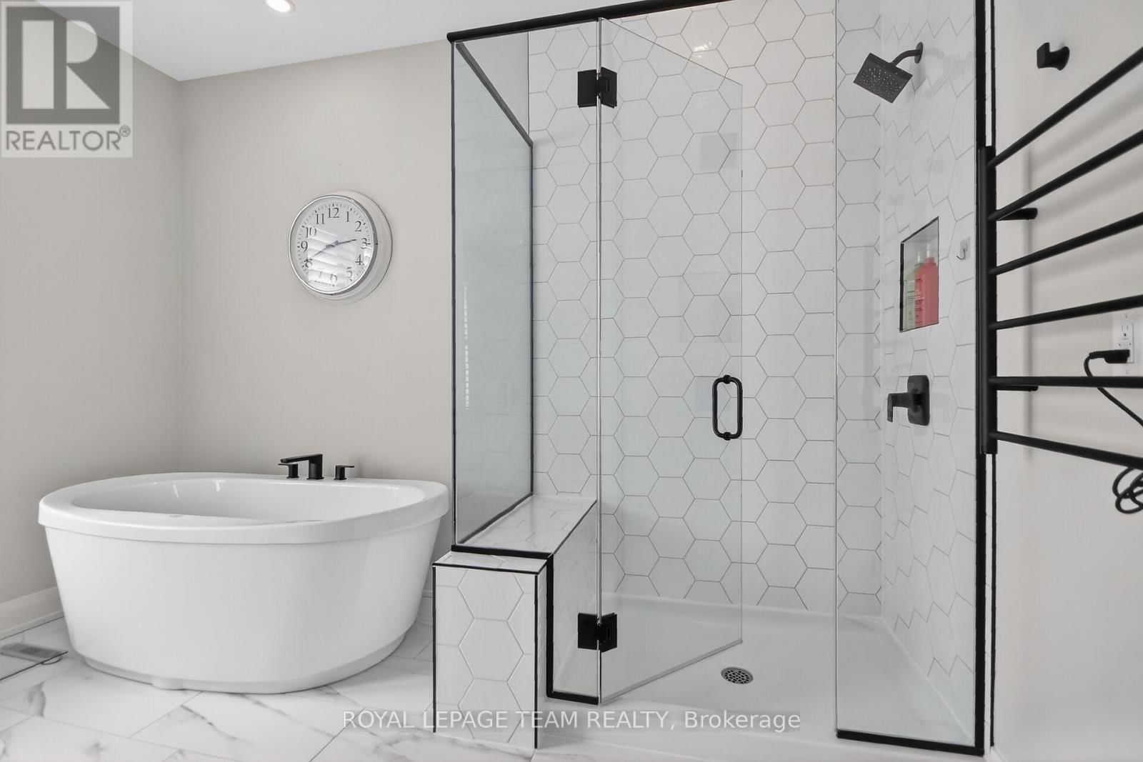 212 KASWIT DRIVE Image 22