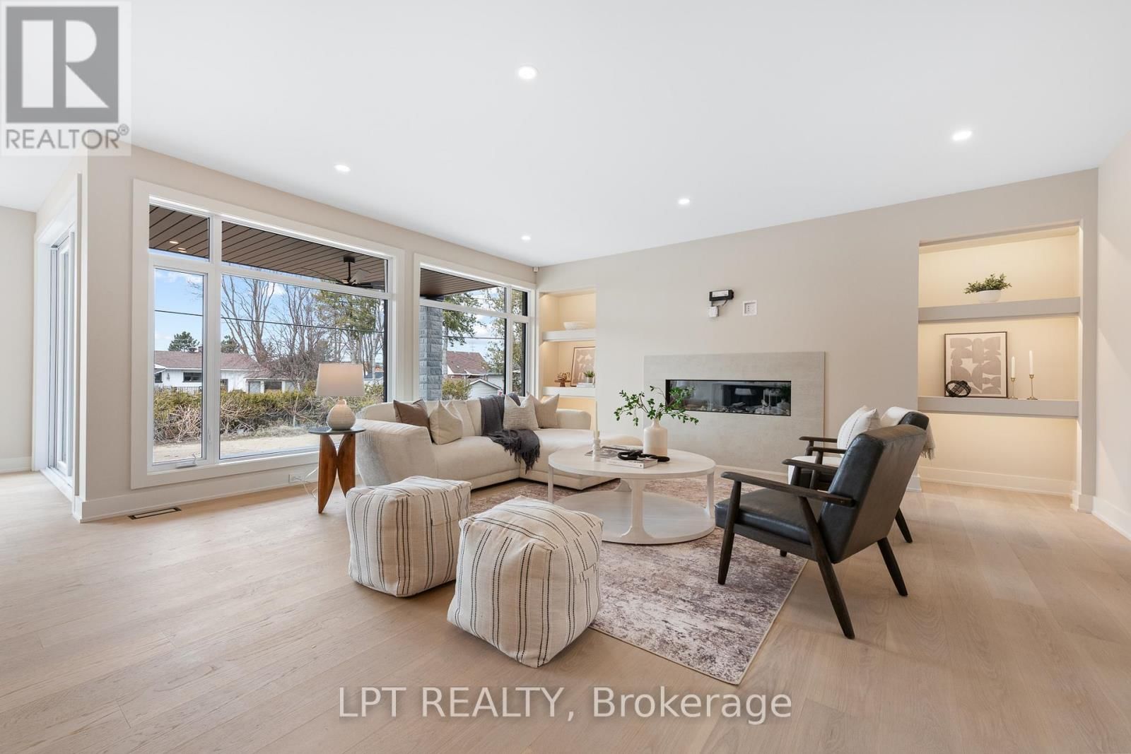 15 BRIGGS AVENUE Image 19