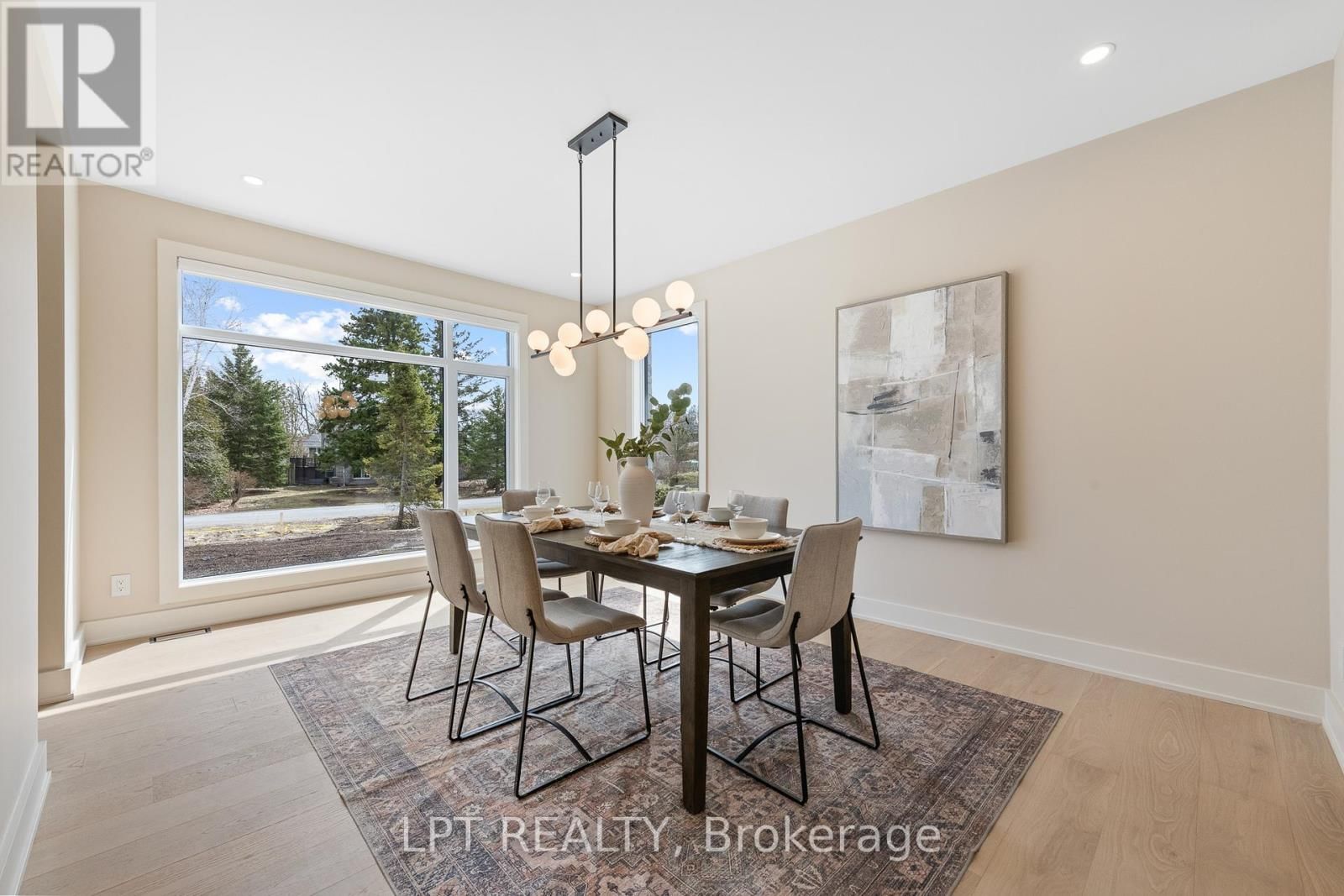 15 BRIGGS AVENUE Image 6