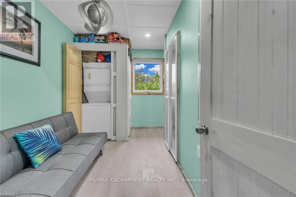 2090 LAKESHORE ROAD Image 30