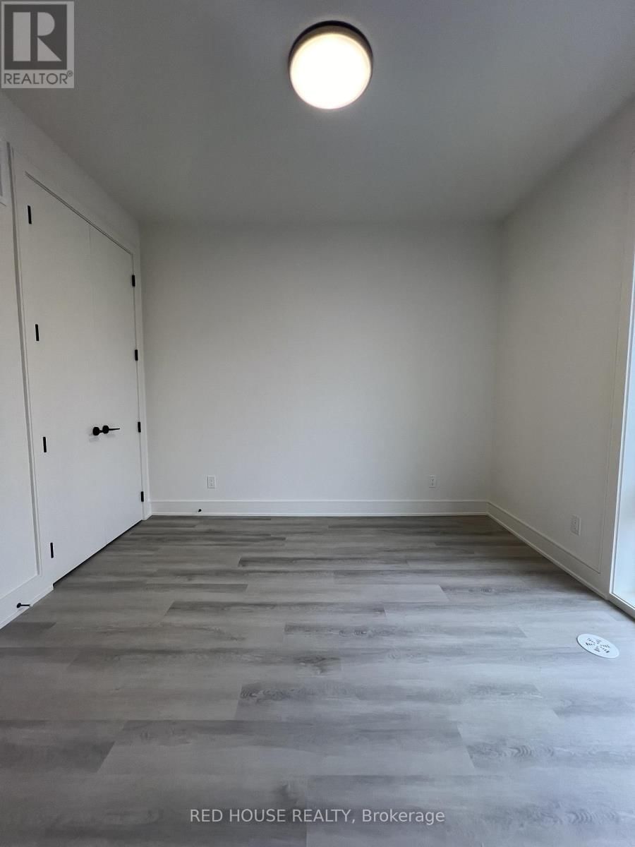 120 EVERETT COMMON Image 17