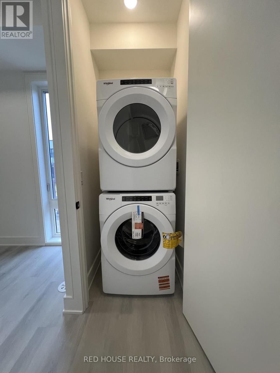 120 EVERETT COMMON Image 19