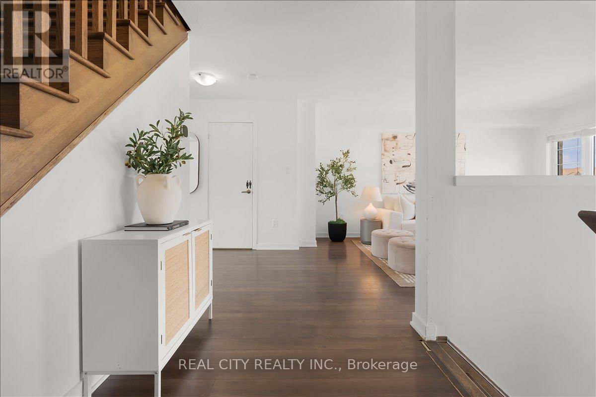 26 CRAFTER CRESCENT Image 8