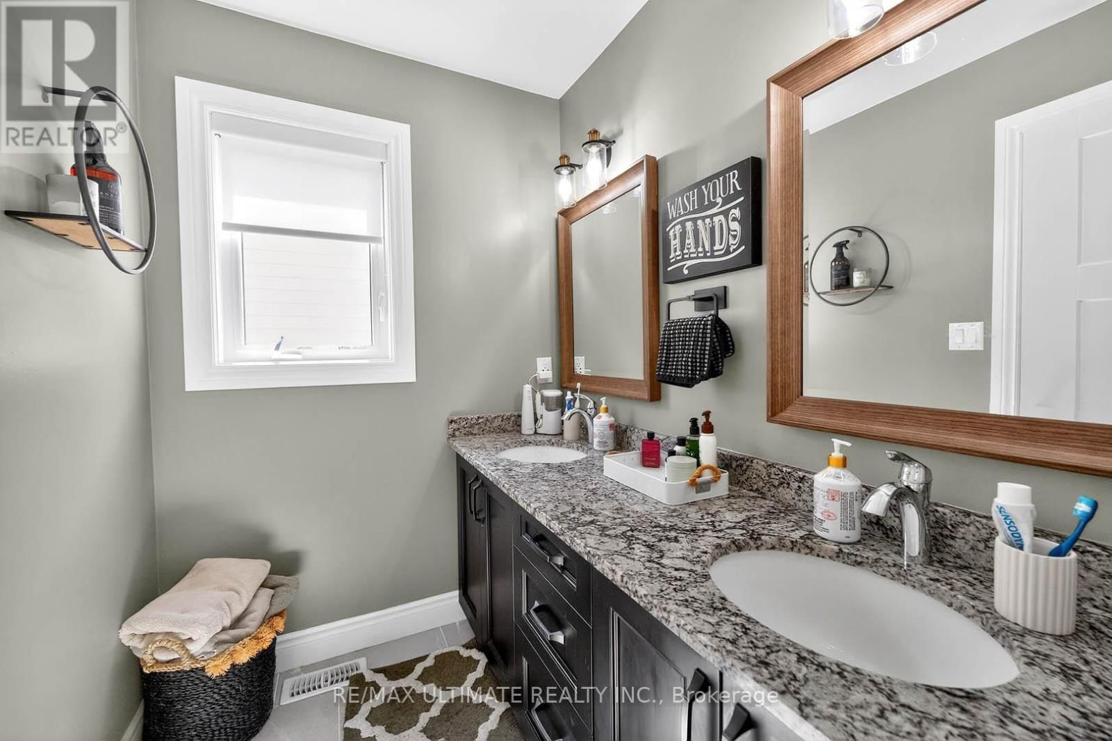 67 BEAUCHAMP DRIVE NORTH Image 32