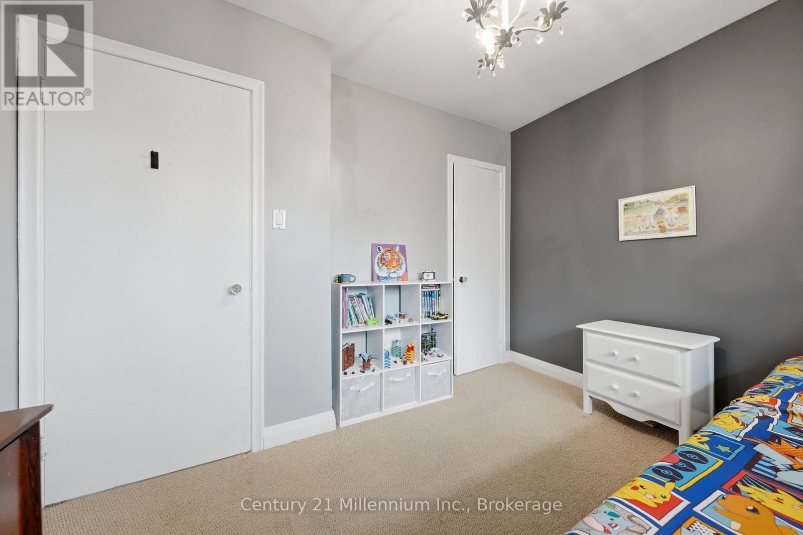 6 EARLSCOURT CRESCENT Image 29