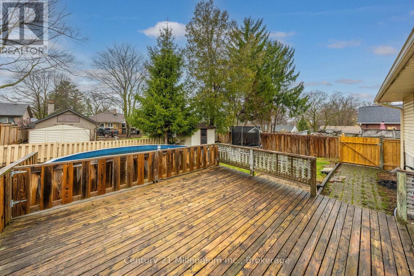 6 EARLSCOURT CRESCENT Image 47