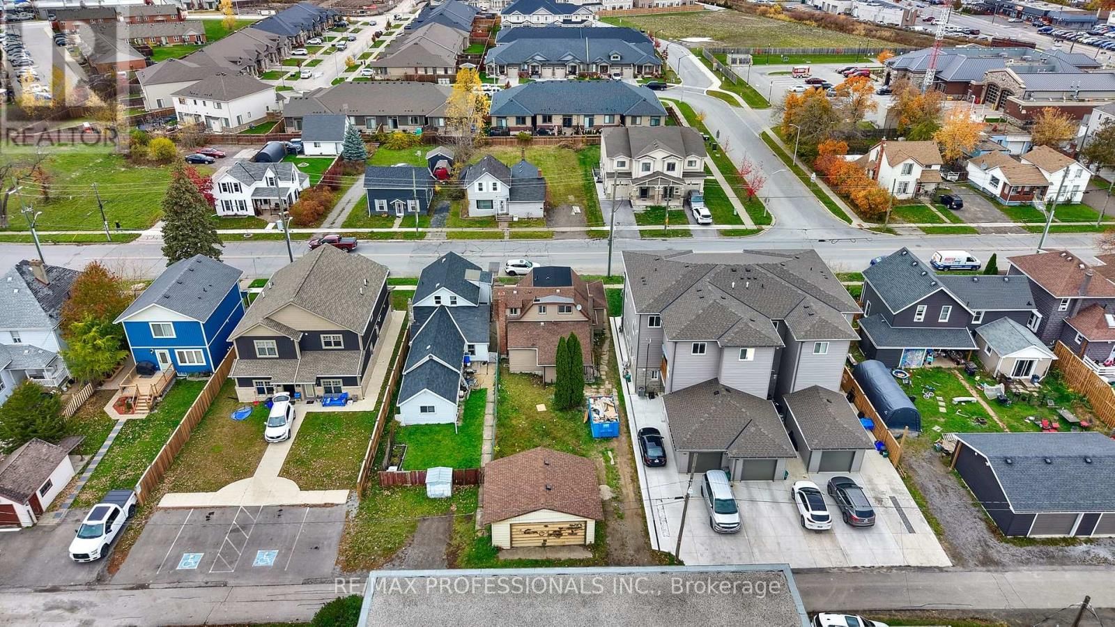 27 OAKDALE AVENUE Image 20