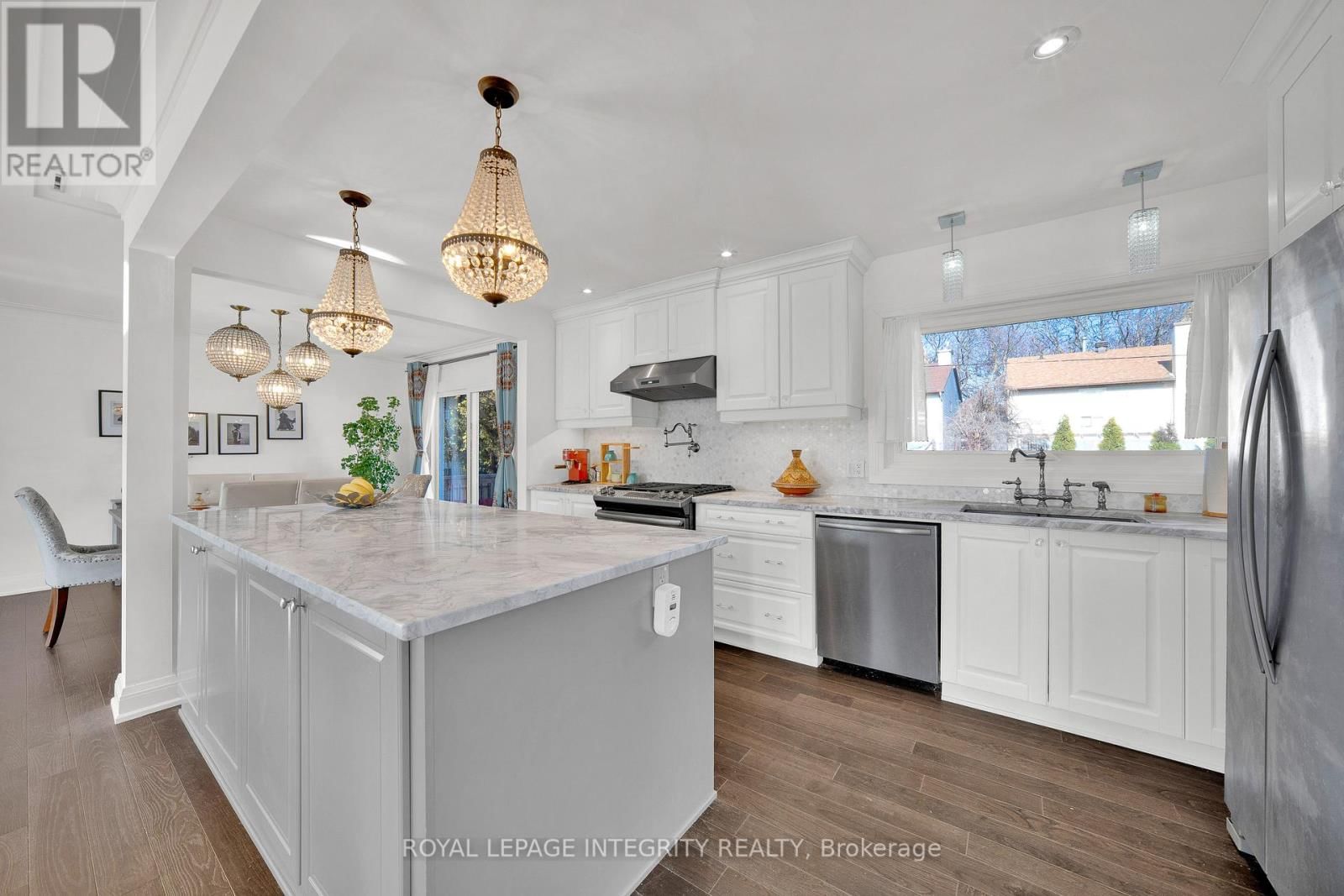 9 BELLFIELD STREET Image 17