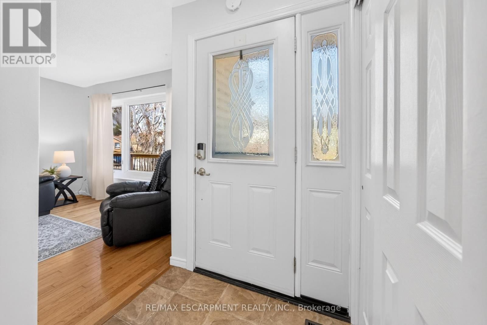 28 GOLDEN ORCHARD DRIVE Image 5