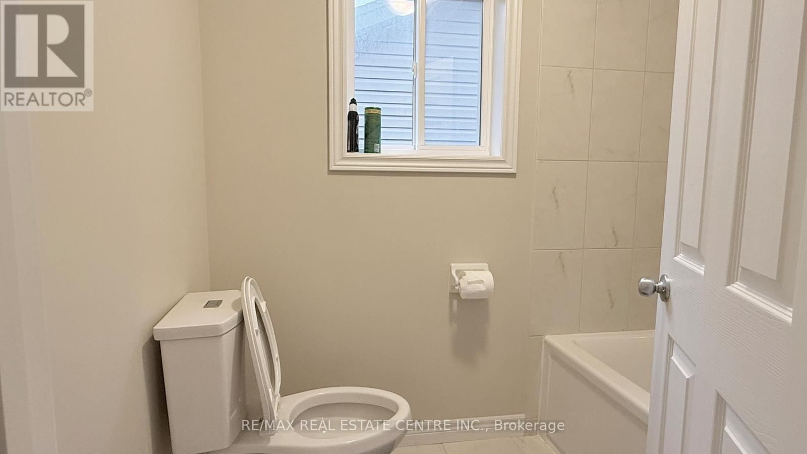 110 RIVERTRAIL AVENUE Image 20