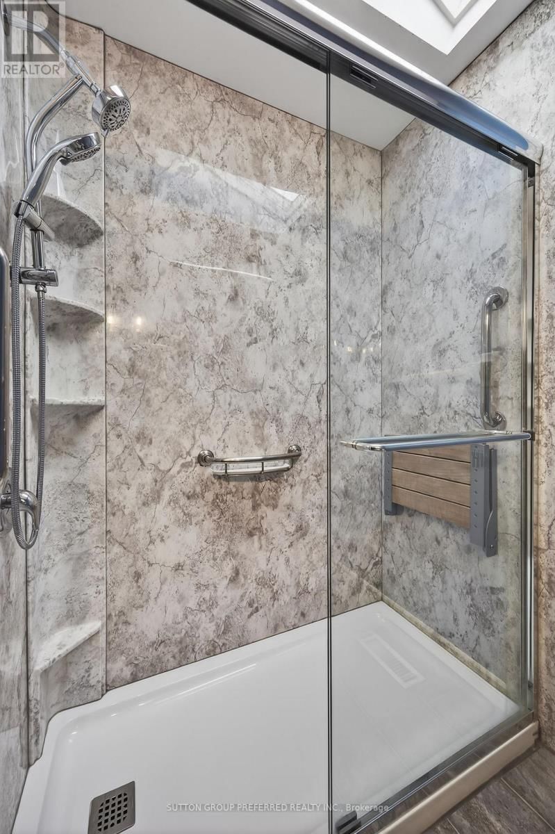 94 KRISTINA CRESCENT Image 29