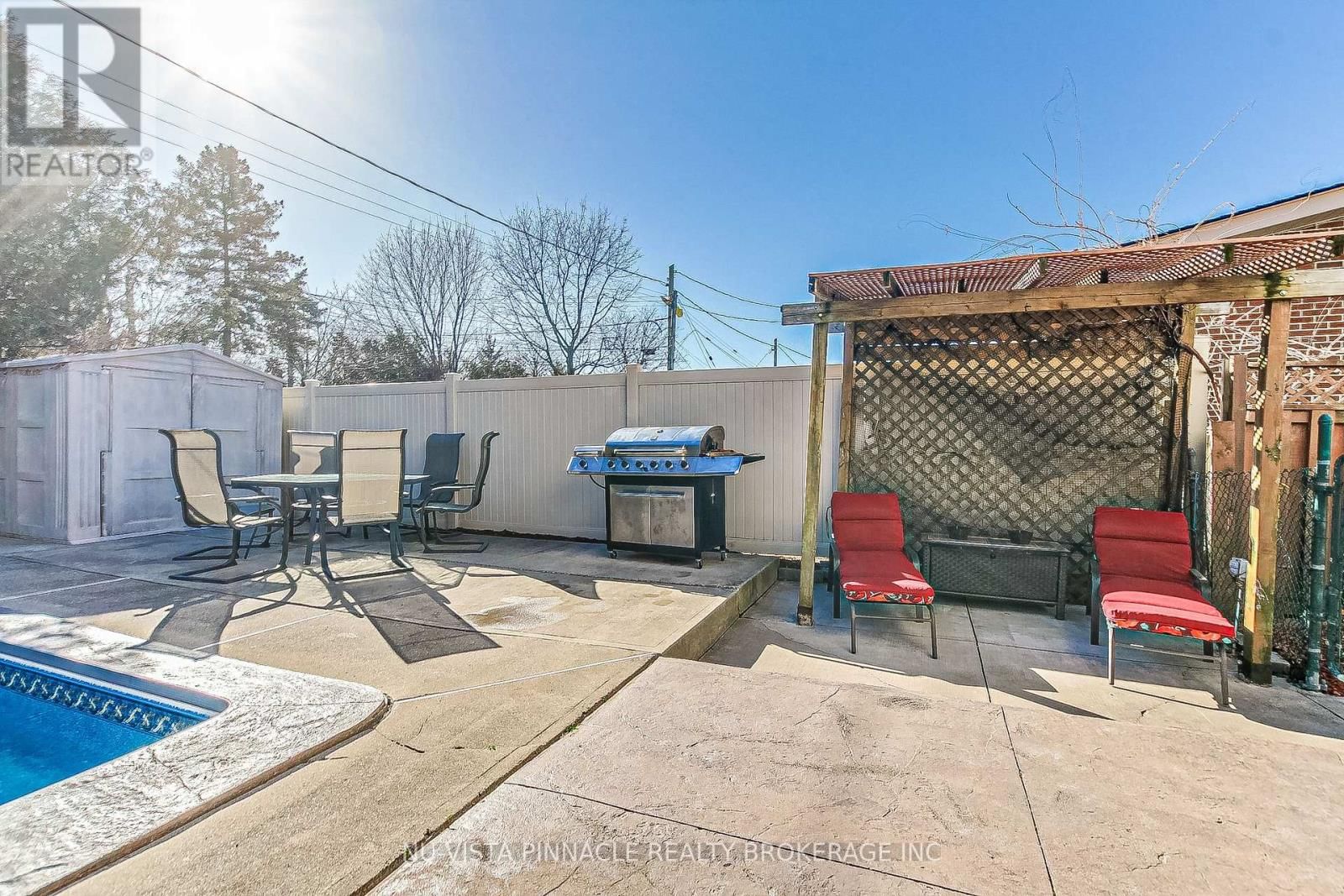 286 PANORAMA CRESCENT Image 42