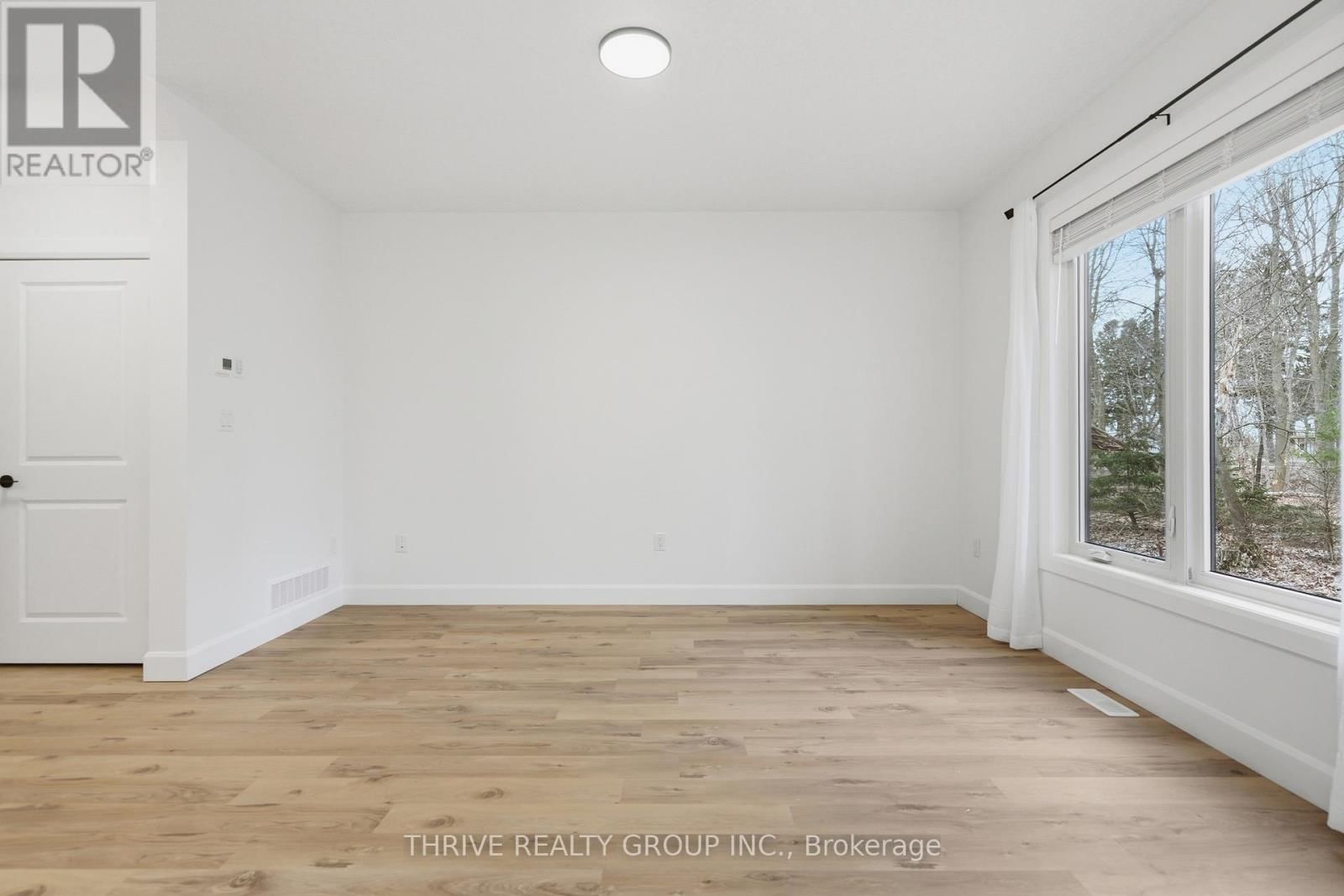 3 - 279 HILL STREET Image 14