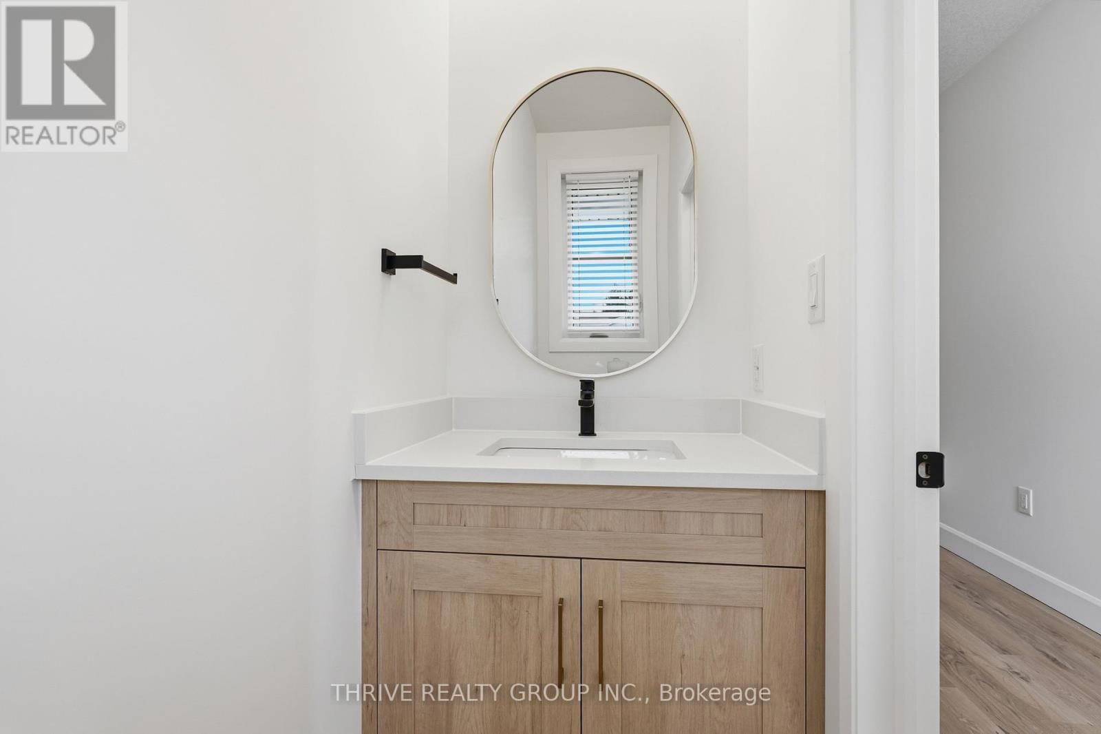 3 - 279 HILL STREET Image 17