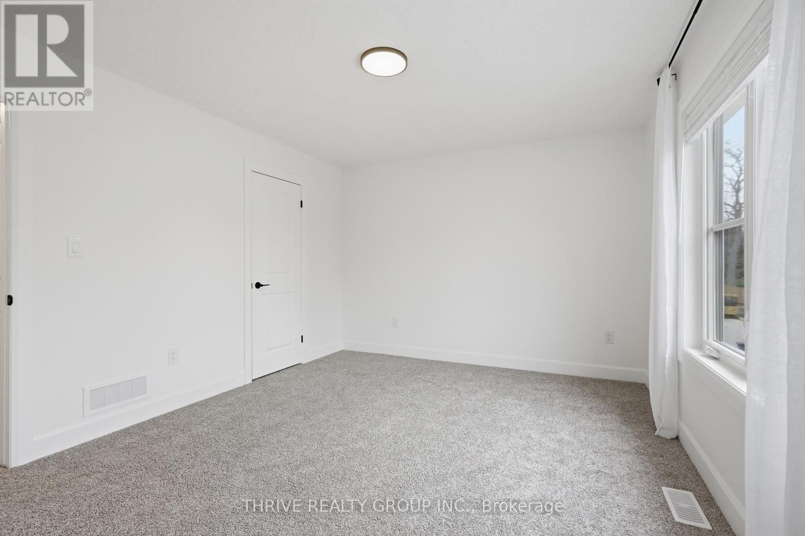 3 - 279 HILL STREET Image 20