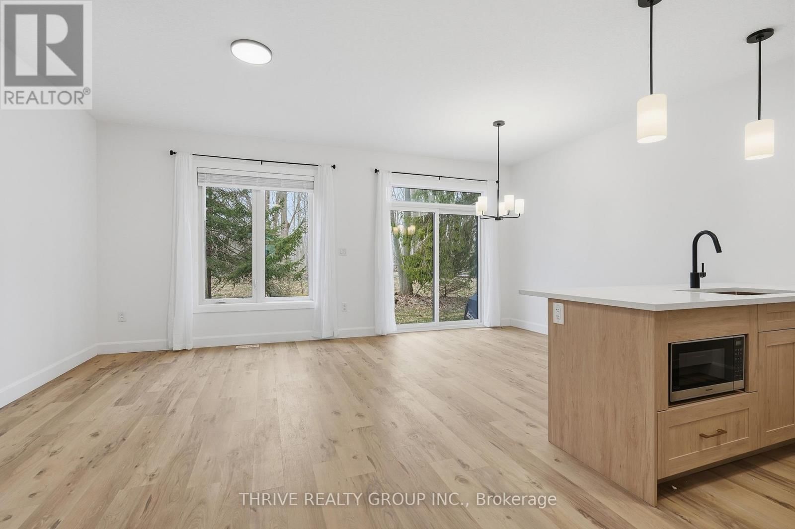 3 - 279 HILL STREET Image 6