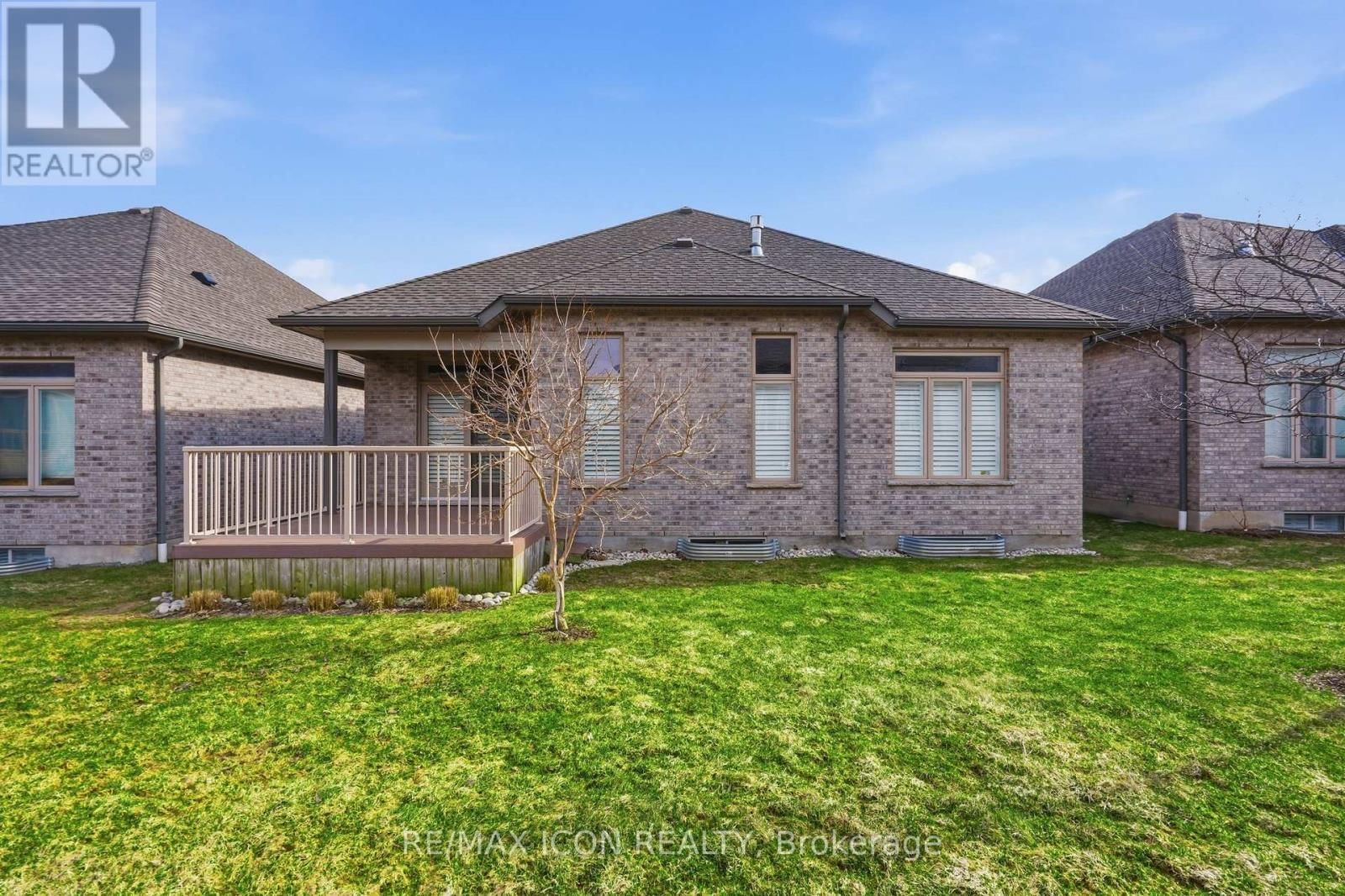 725 EAGLETRACE DRIVE Image 36