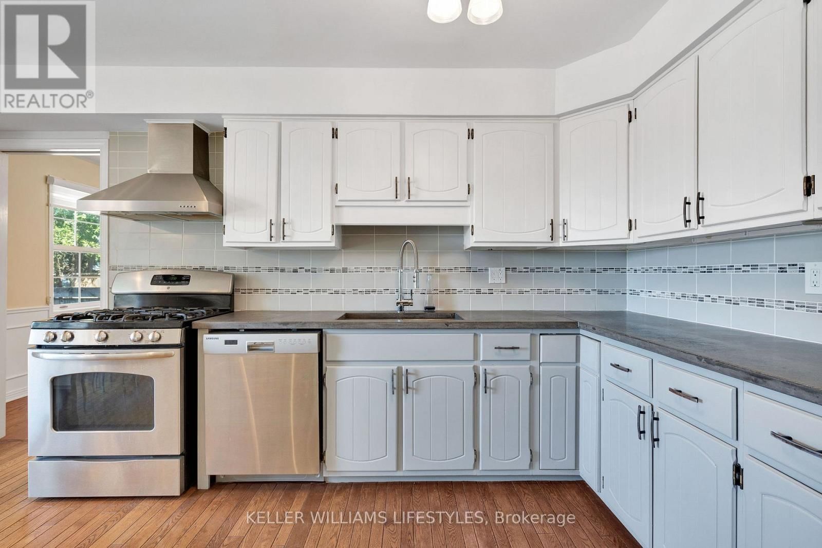 62 FOURWINDS ROAD Image 18