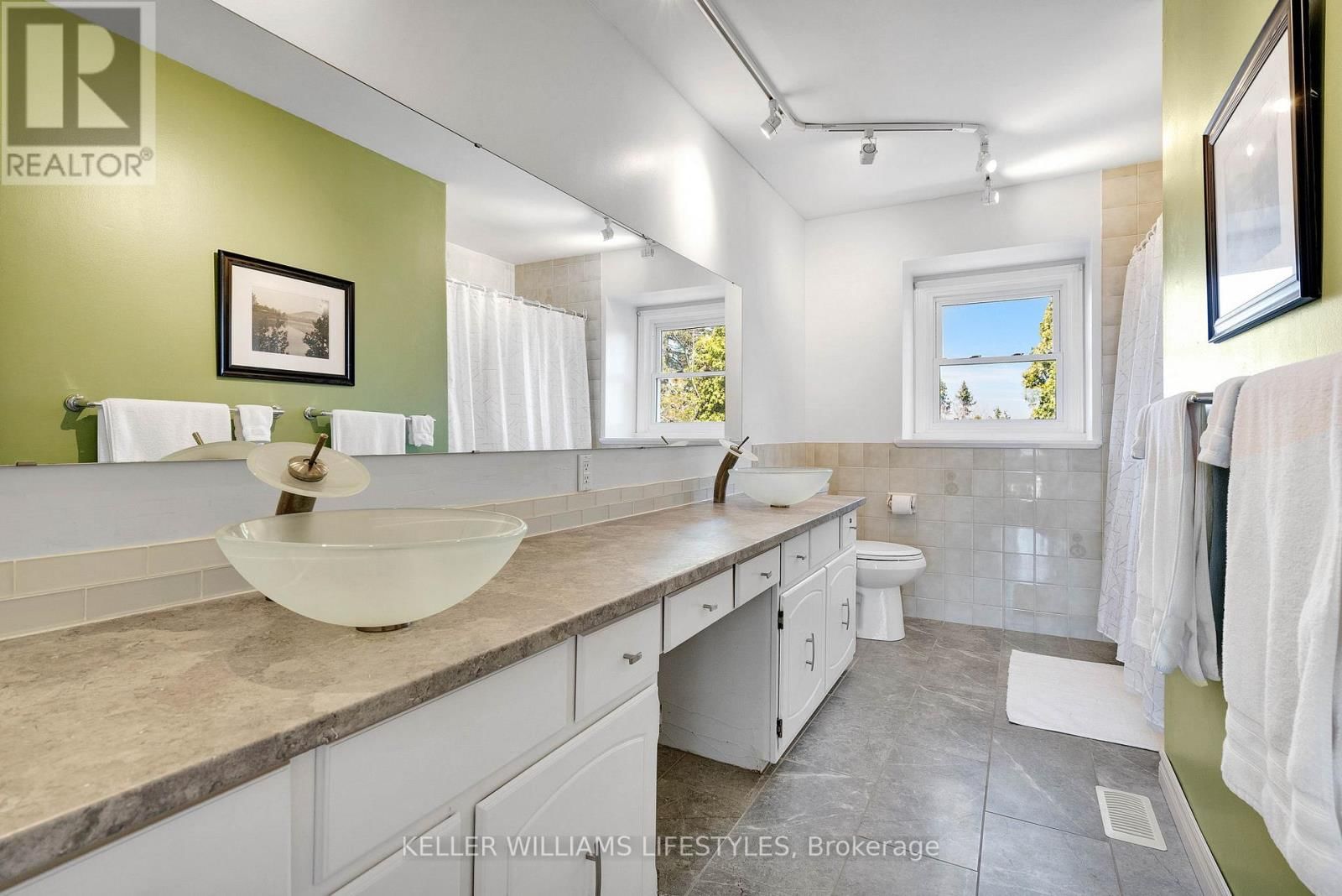 62 FOURWINDS ROAD Image 29