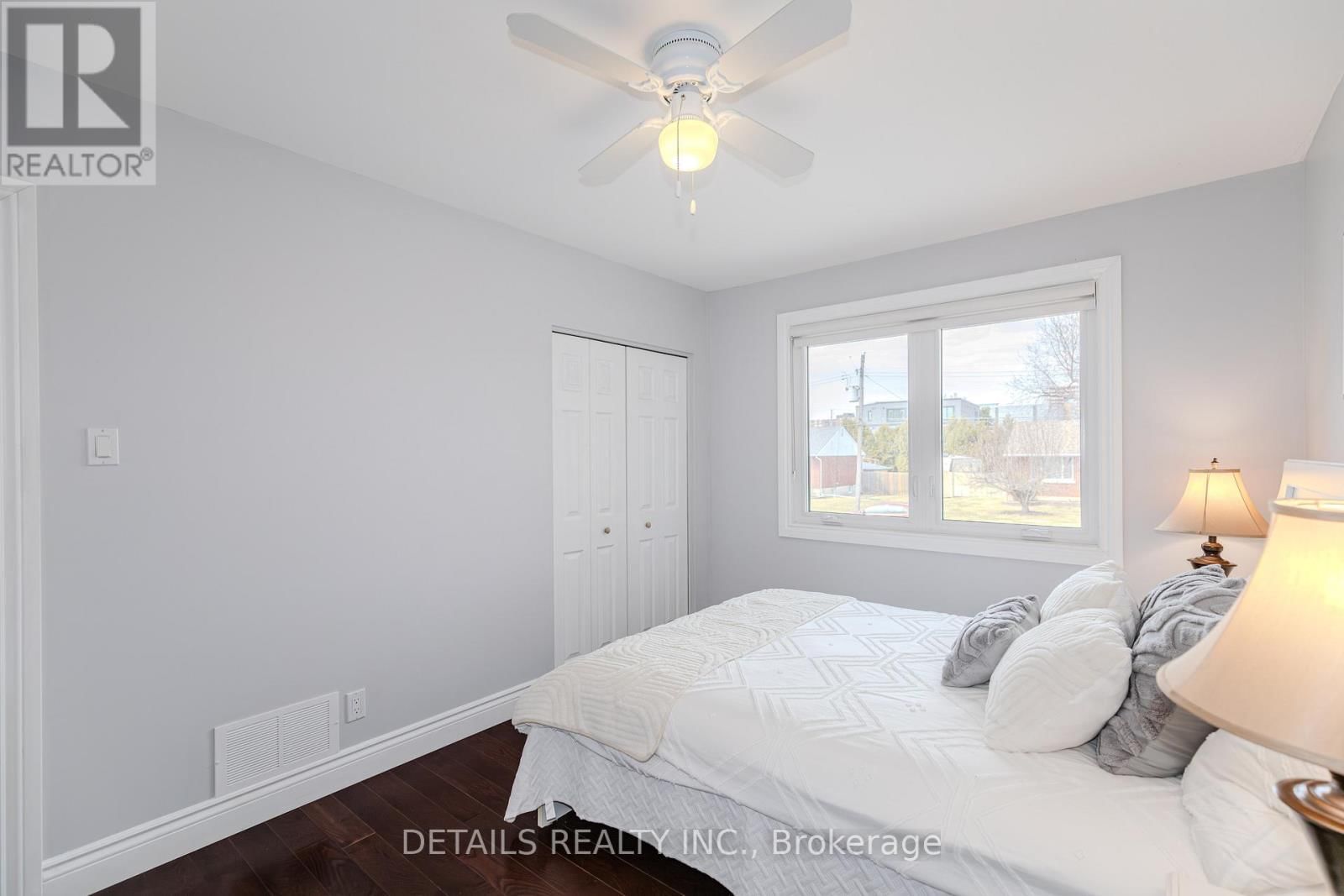 7 KERRY CRESCENT Image 18