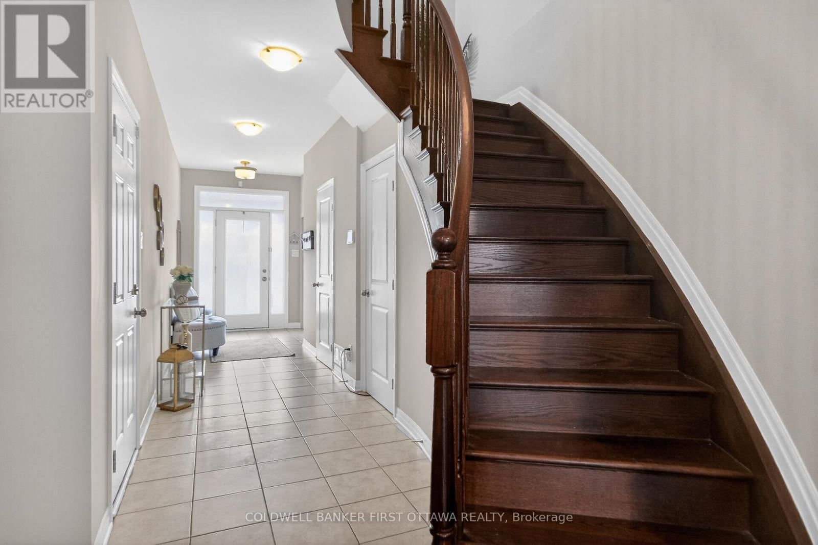 906 LITTLEROCK STREET Image 20