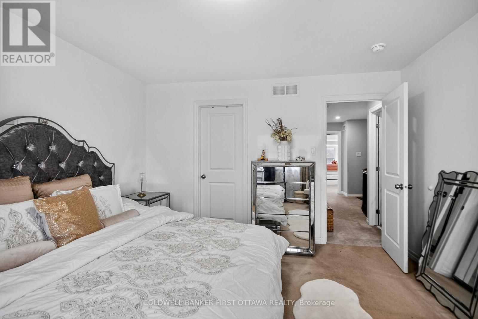 906 LITTLEROCK STREET Image 23