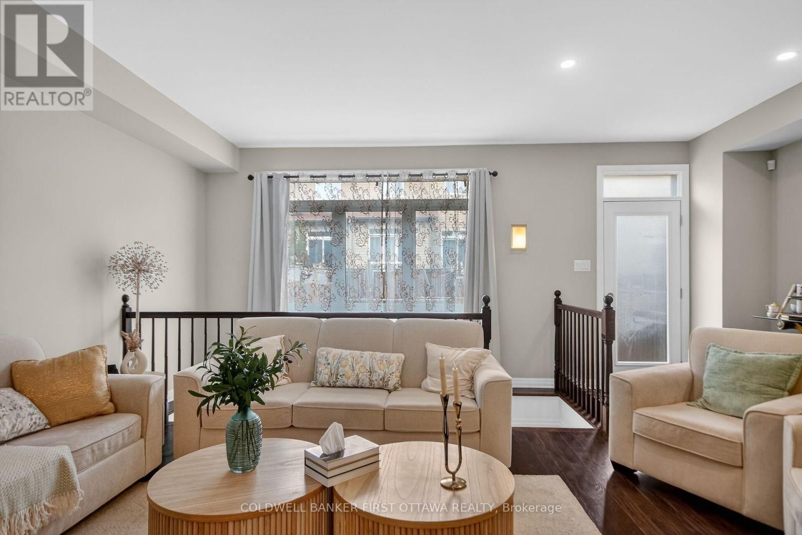 906 LITTLEROCK STREET Image 4