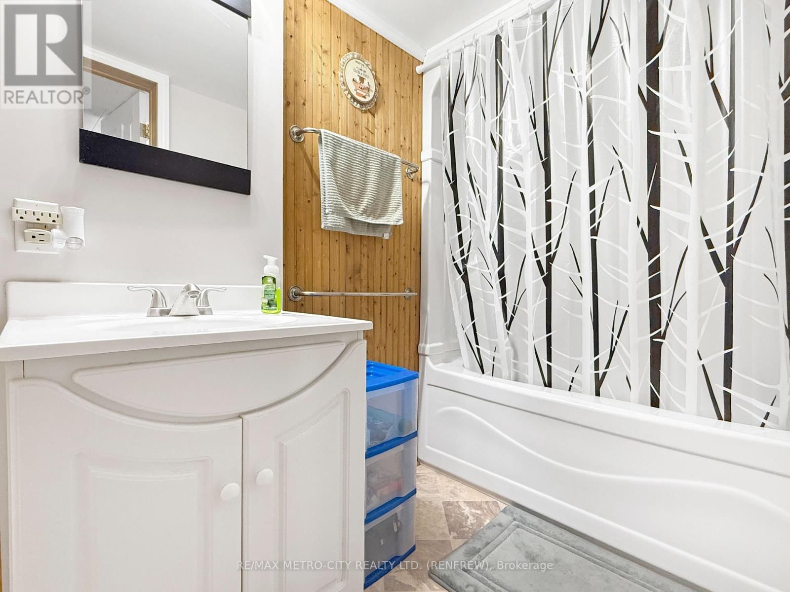 325 JOFFRE AVENUE Image 16