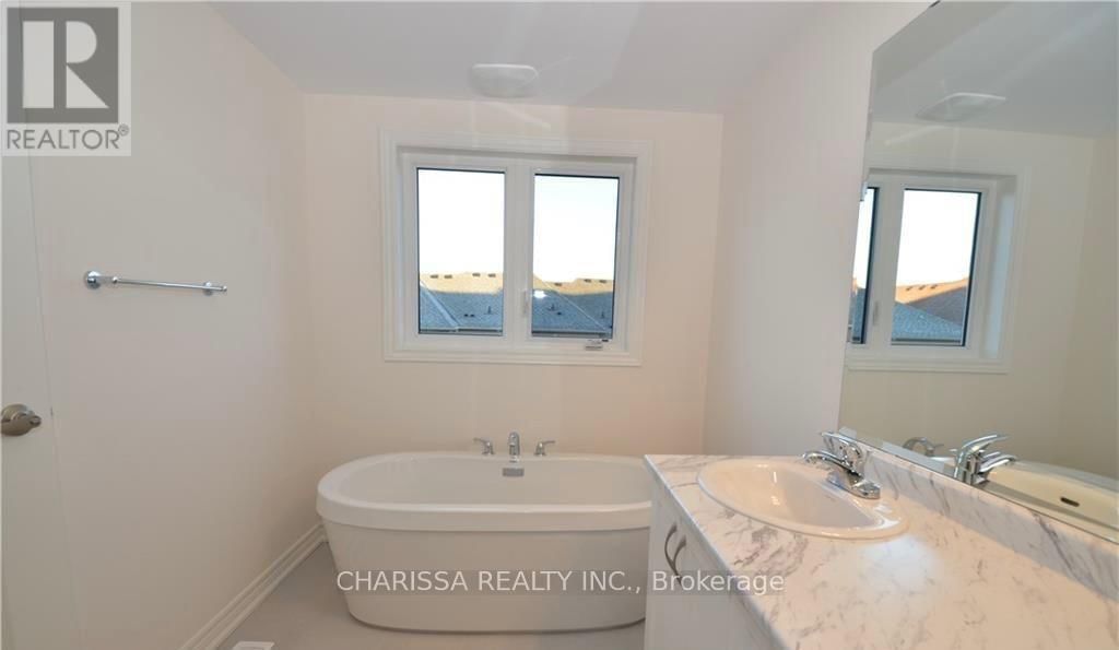 1085 GARNER ROAD EAST Image 12