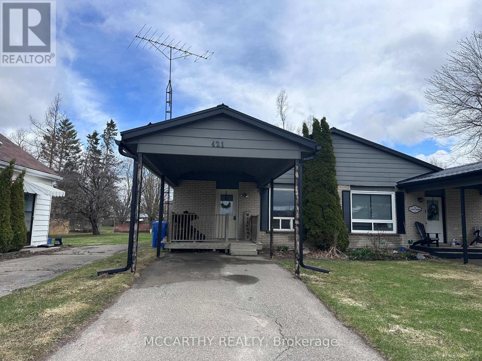 421 VICTORIA STREET Image 1