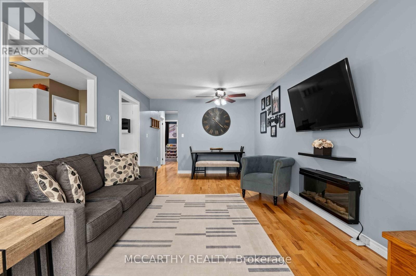 421 VICTORIA STREET Image 13