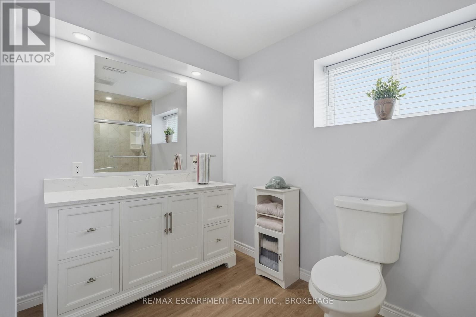 3148 JEWELL AVENUE Image 28