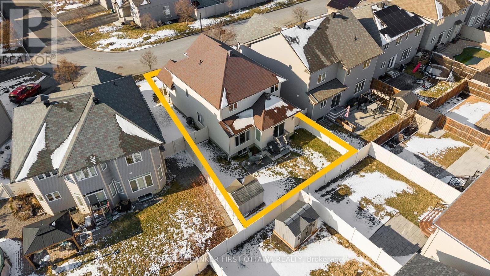 220 DAVE SMITH CRESCENT Image 39