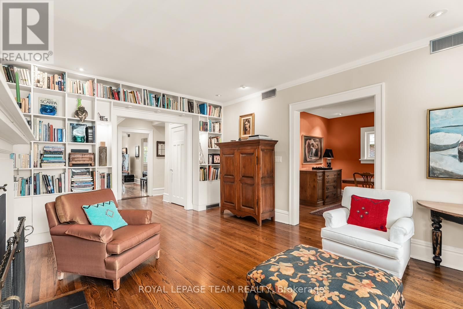 228 RIDEAU TERRACE Image 9