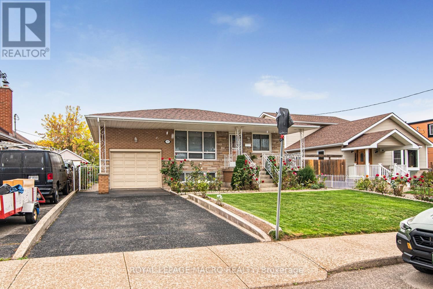 31 ADAIR AVENUE NORTH Image 1