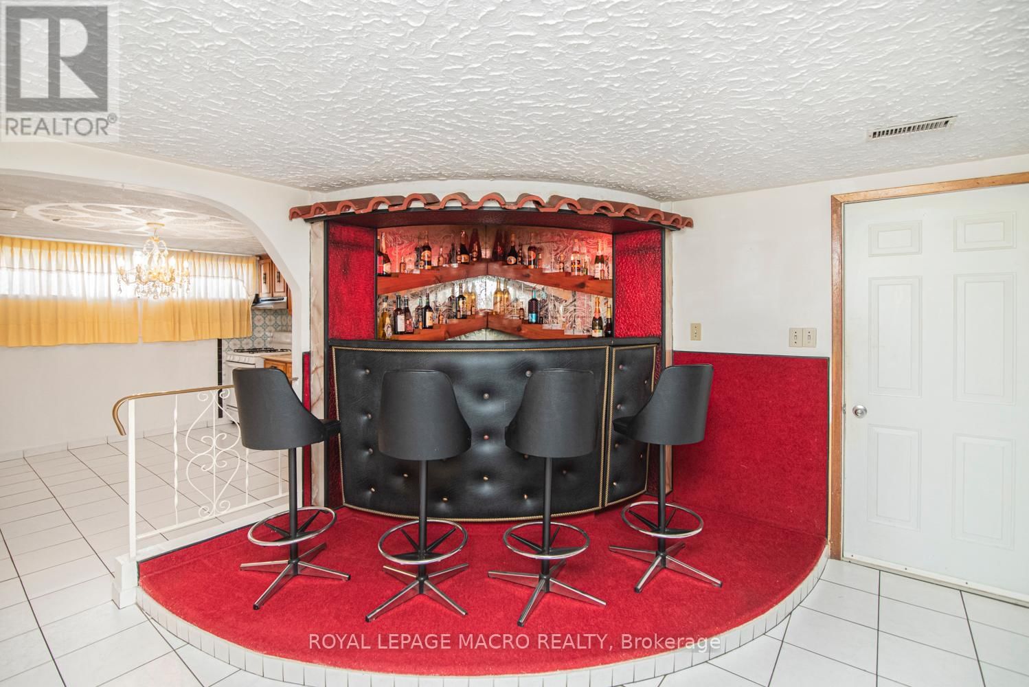 31 ADAIR AVENUE NORTH Image 30