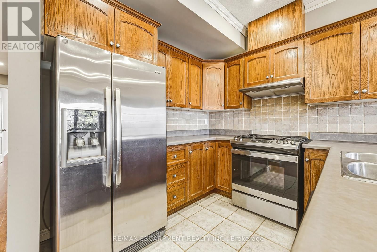 14 - 2 HARBOUR DRIVE Image 12