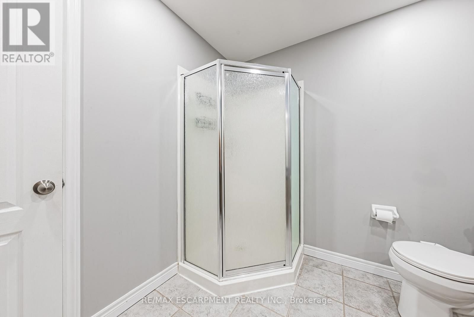 14 - 2 HARBOUR DRIVE Image 19